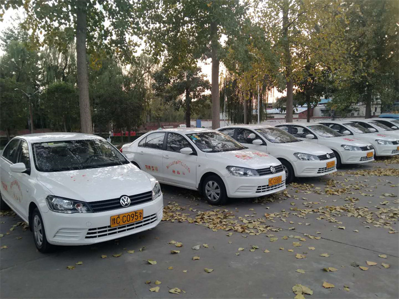 為什么高速上不能同時打開同側車窗? 為什么高速上不能同時打開同側車窗?